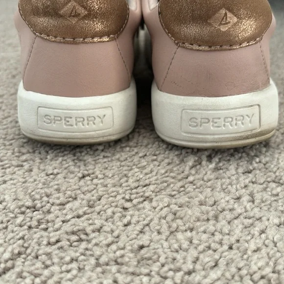 Women’s Sperry slip in sneaker size 9 - Picture 3 of 5